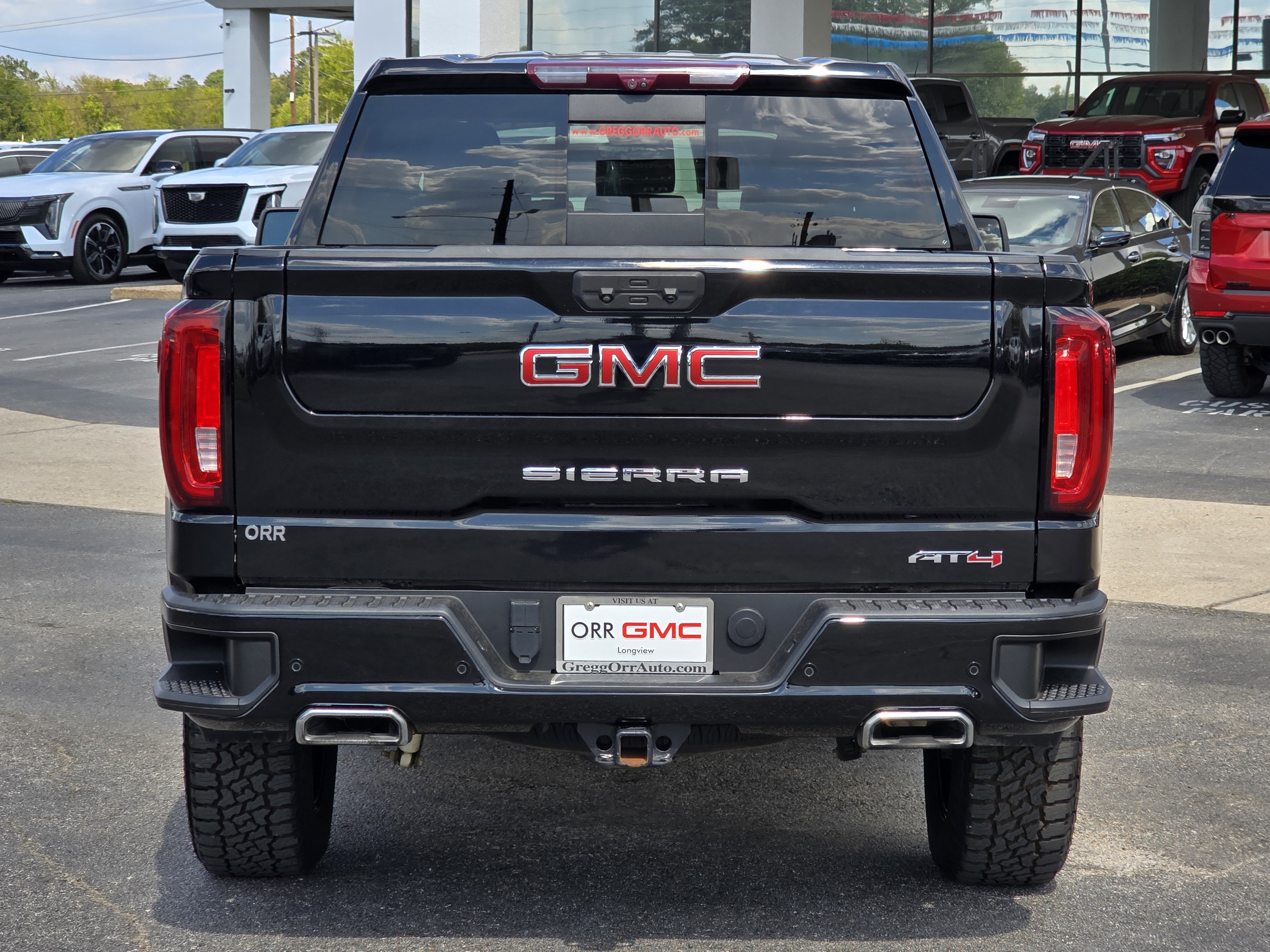 Used 2022 GMC Sierra 1500 AT4 w/ AT4 Premium Package AWD/4WD image 5