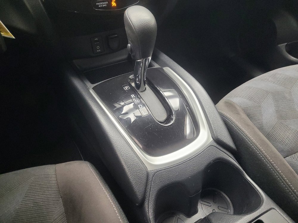 Used 2015 Nissan Rogue S AWD/4WD image 26