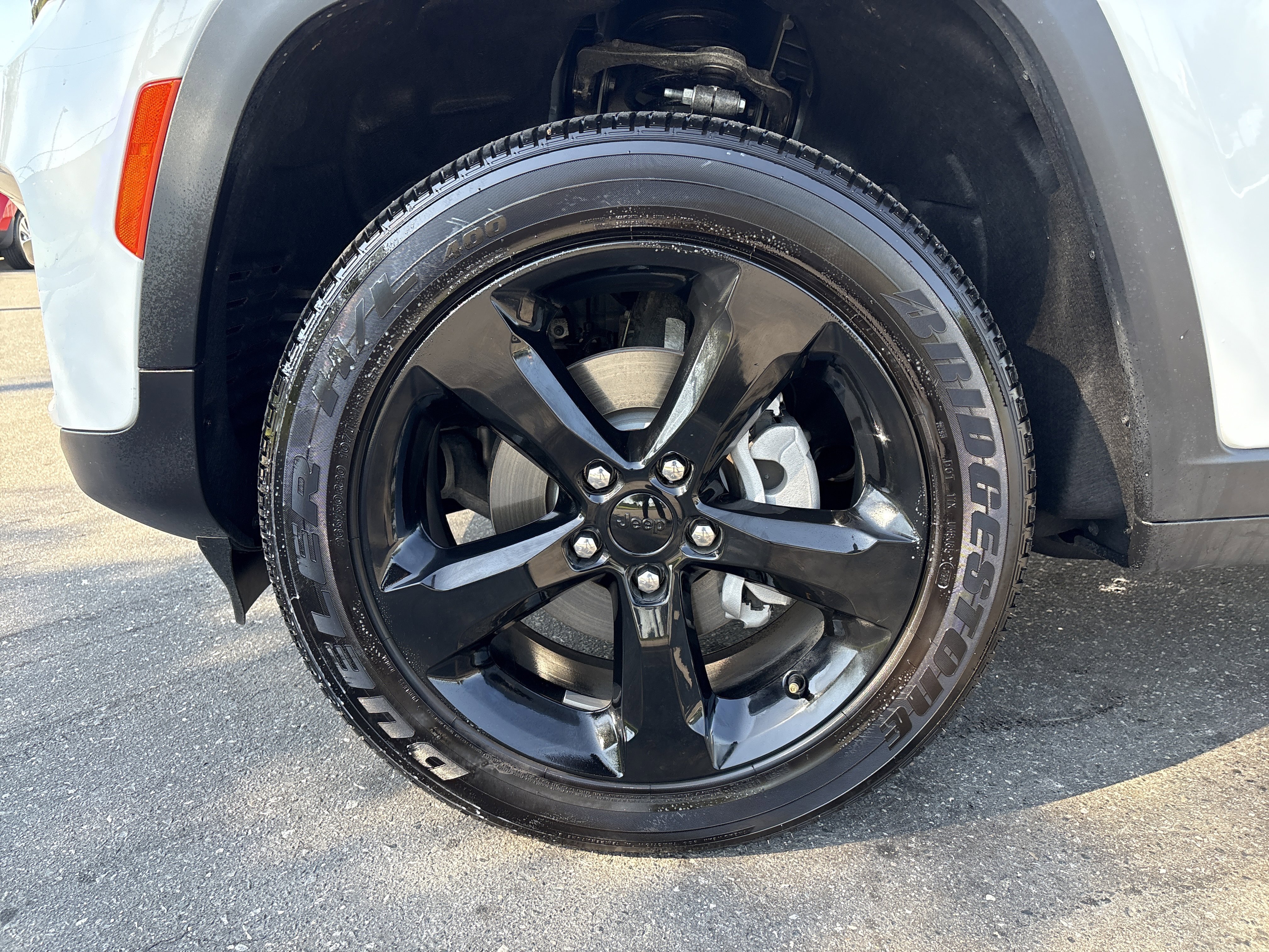 Certified 2024 Jeep Grand Cherokee Altitude RWD image 14
