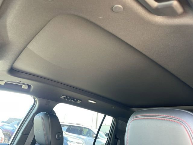 New 2026 Chevrolet Traverse RS w/ LPO, Floor Liner Package AWD/4WD image 22