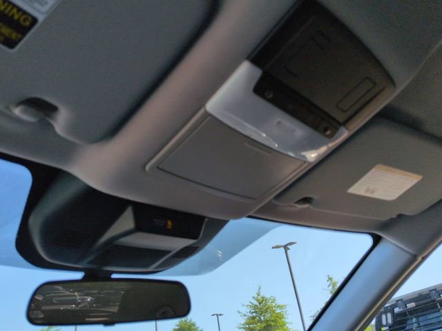 Used 2025 Nissan Rogue SV FWD image 24