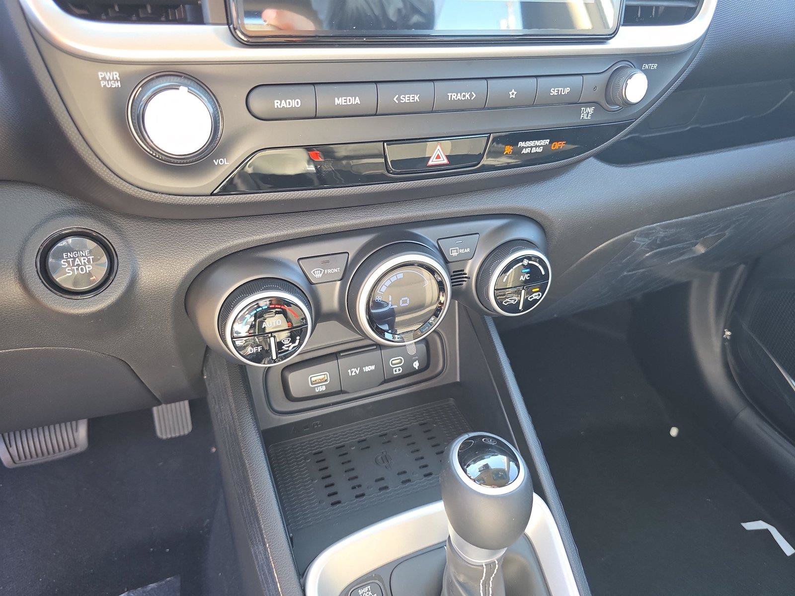 New 2027 Hyundai Kona SEL Sport AWD/4WD image 17