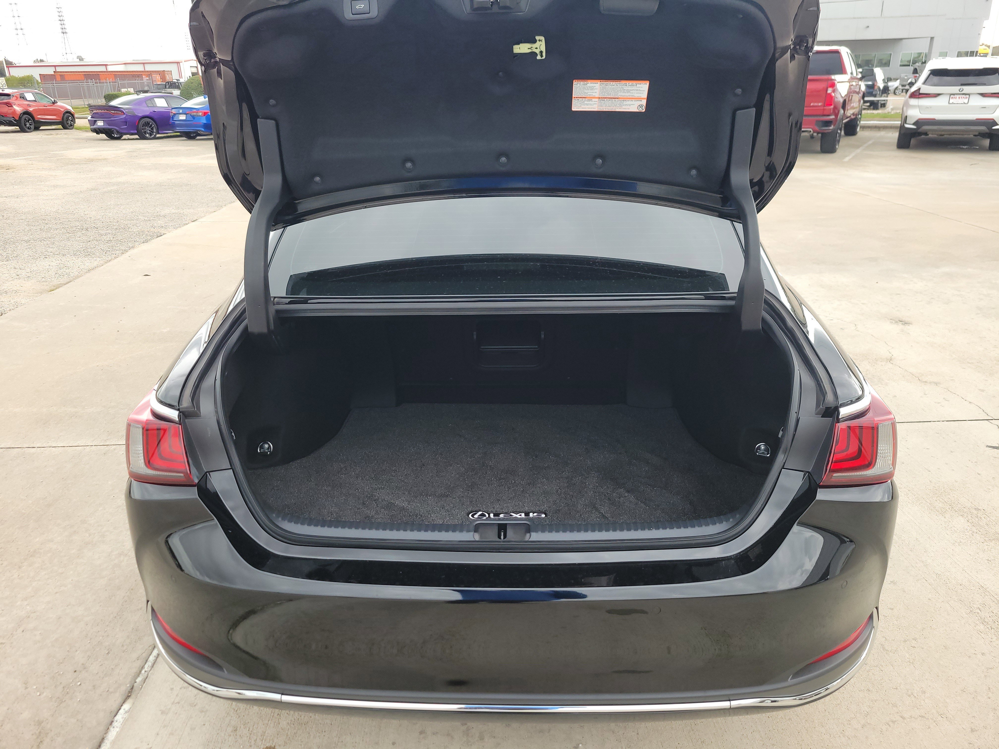 Used 2025 Lexus ES 300h 4DR FWD image 30