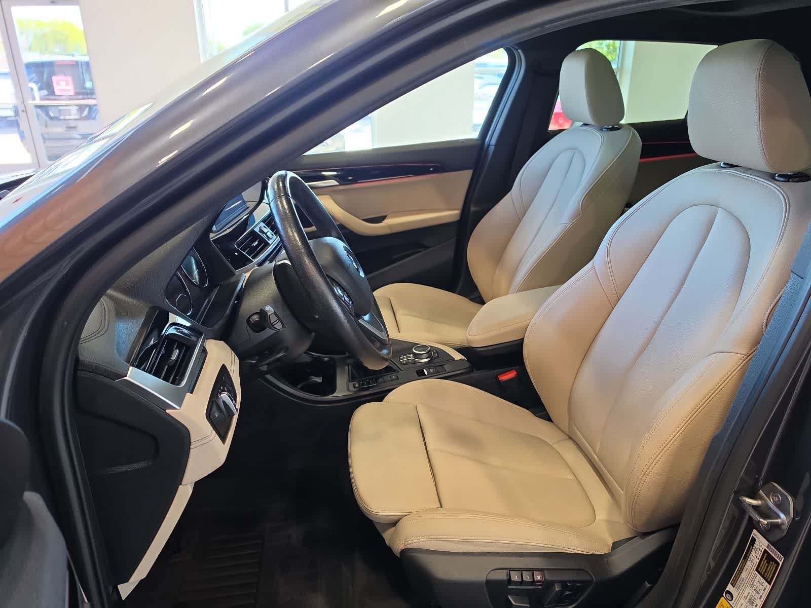 Used 2019 BMW X2 xDrive28i w/ Convenience Package AWD/4WD image 16