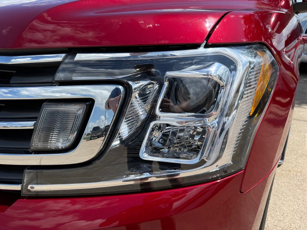 Used 2018 Ford Expedition XLT w/ Equipment Group 202A RWD image 11