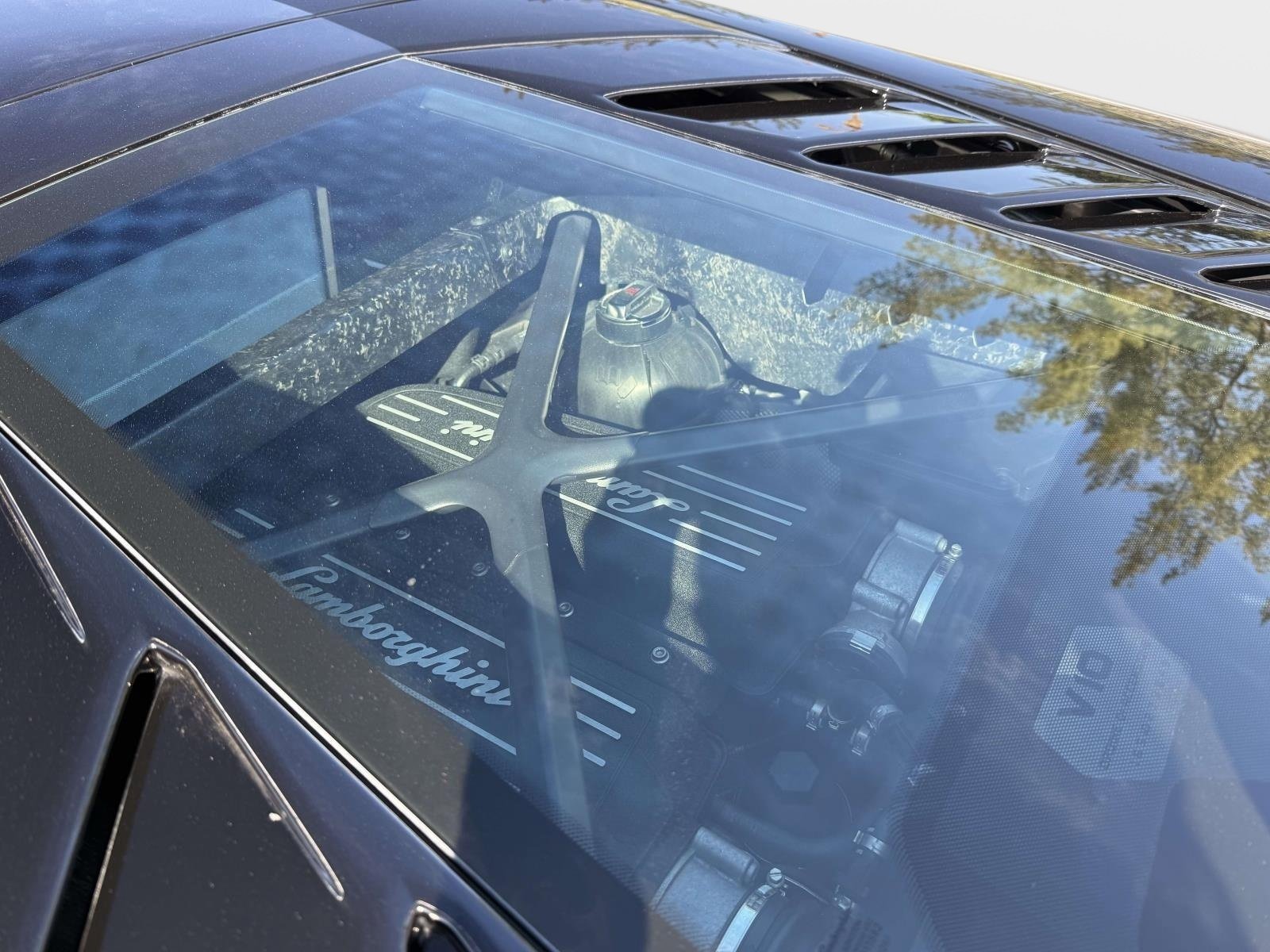 Used 2018 Lamborghini Huracan LP 610-4 AWD/4WD image 23