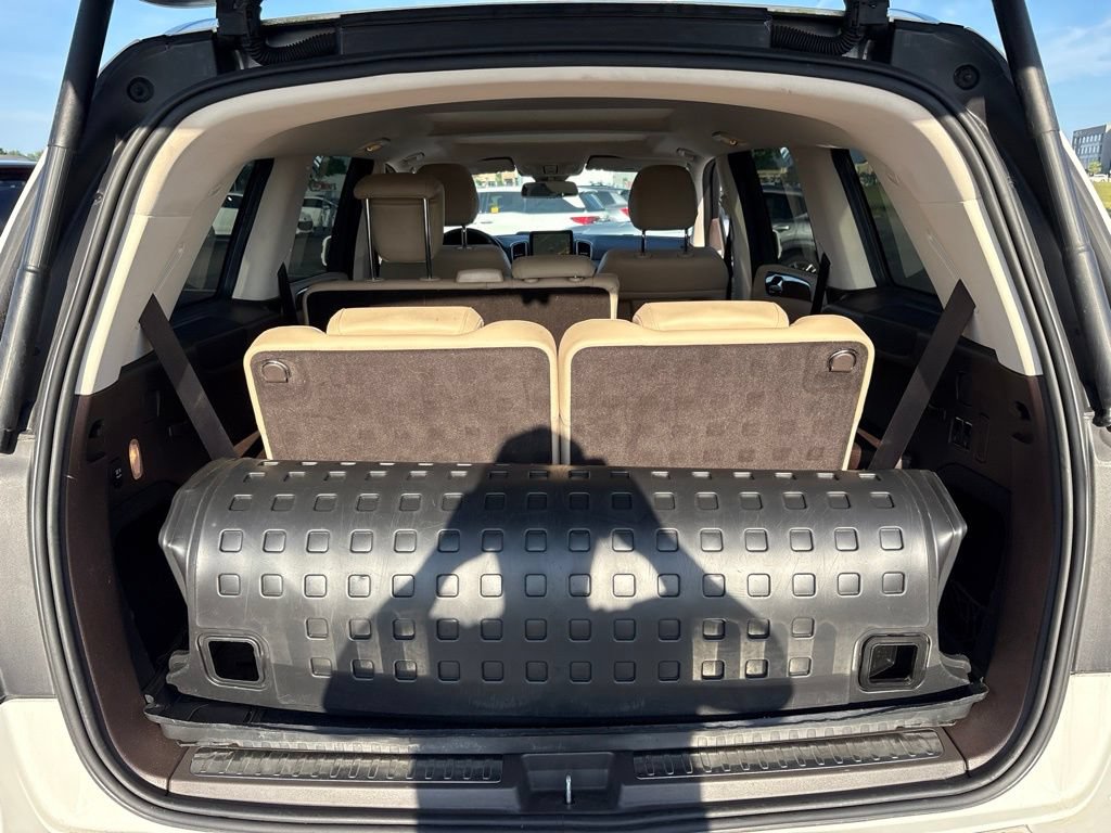 Used 2018 Mercedes-Benz GLS 450 4MATIC image 10