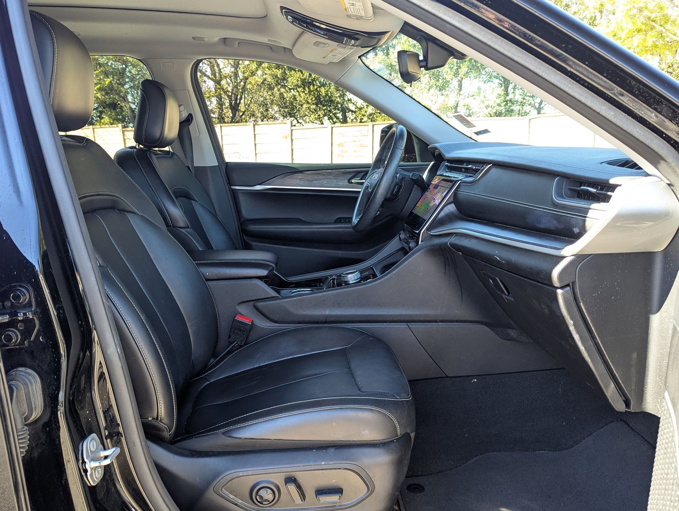 Used 2021 Jeep Grand Cherokee L Limited image 28