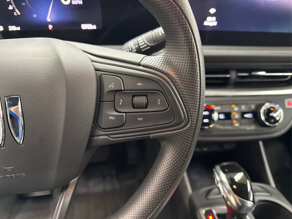 Used 2024 Buick Envista Preferred image 26