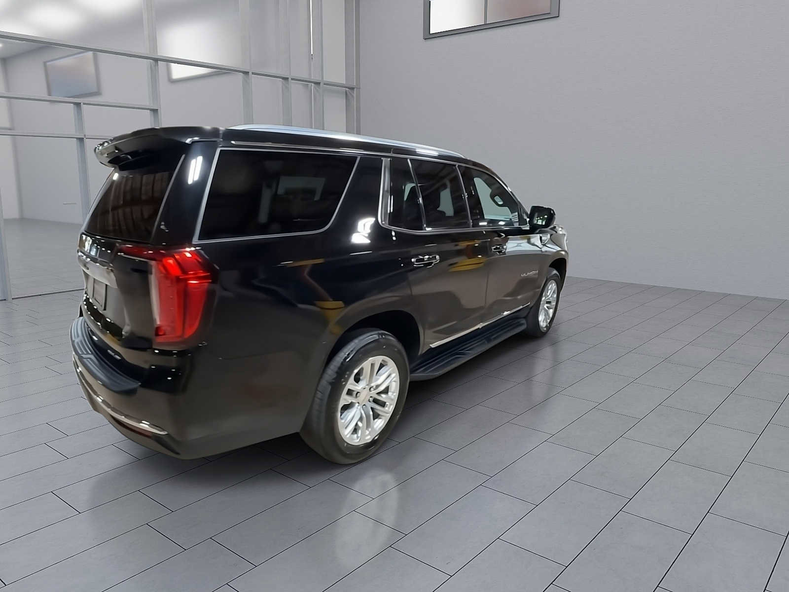 Used 2023 GMC Yukon SLT image 8