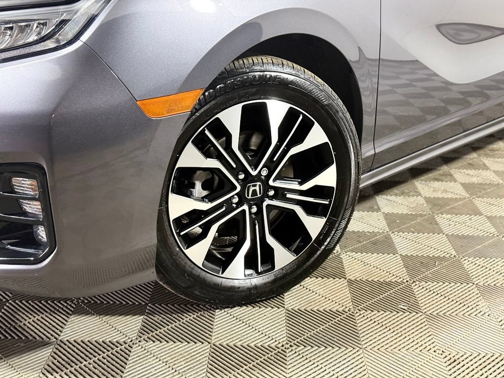 Used 2025 Honda Odyssey Elite image 2