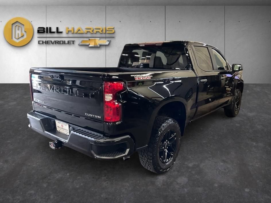Used 2023 Chevrolet Silverado 1500 Custom Trail Boss image 2