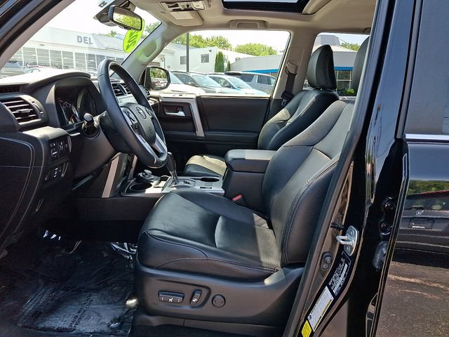 Used 2022 Toyota 4Runner Limited AWD/4WD image 15