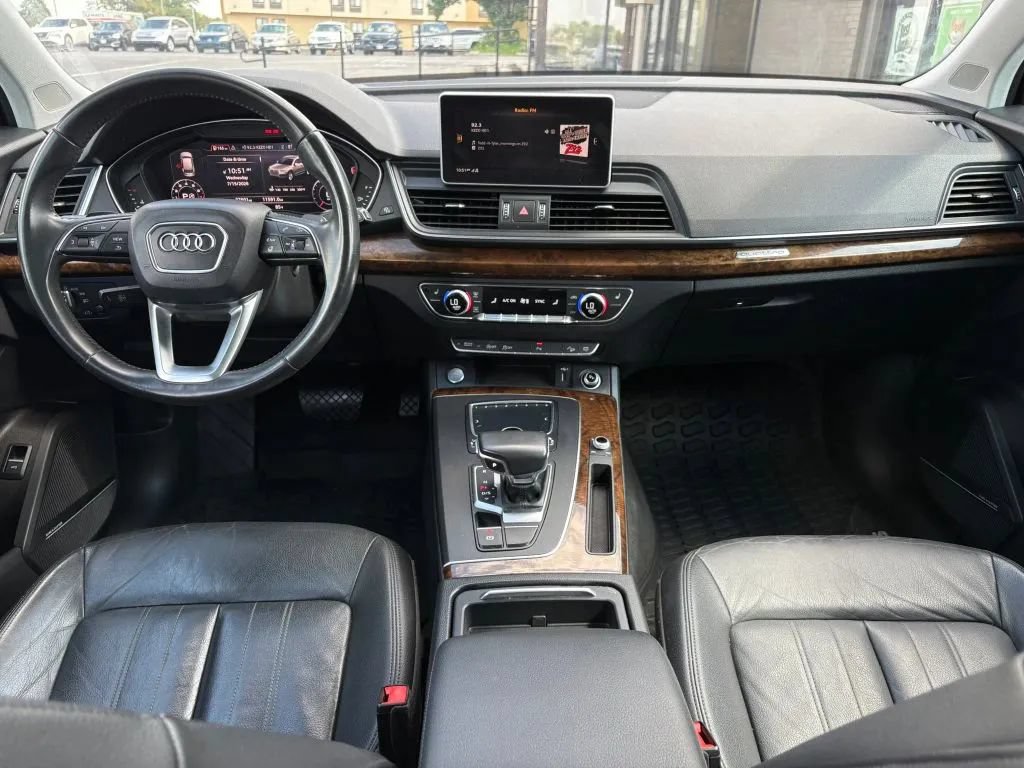 Used 2018 Audi Q5 2.0T Premium Plus w/ Premium Plus Package AWD/4WD image 12