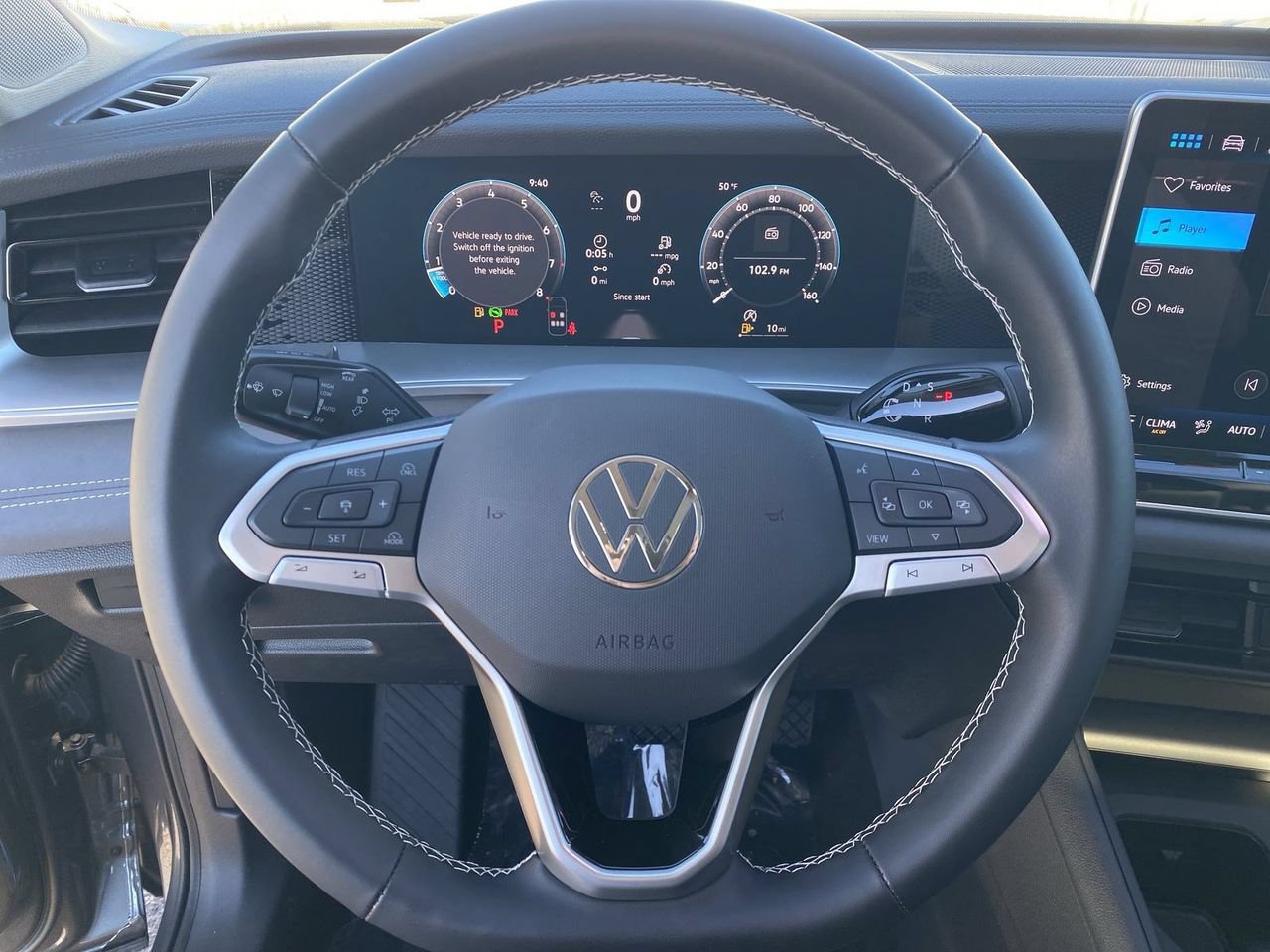 New 2026 Volkswagen Tiguan SE FWD image 19