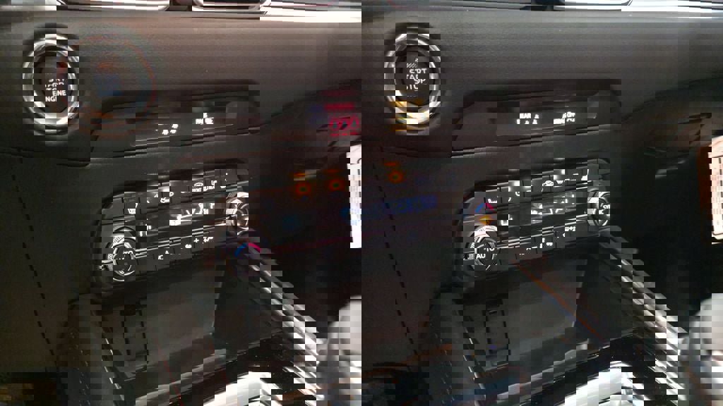 New 2025 MAZDA CX-5 Carbon Edition image 23