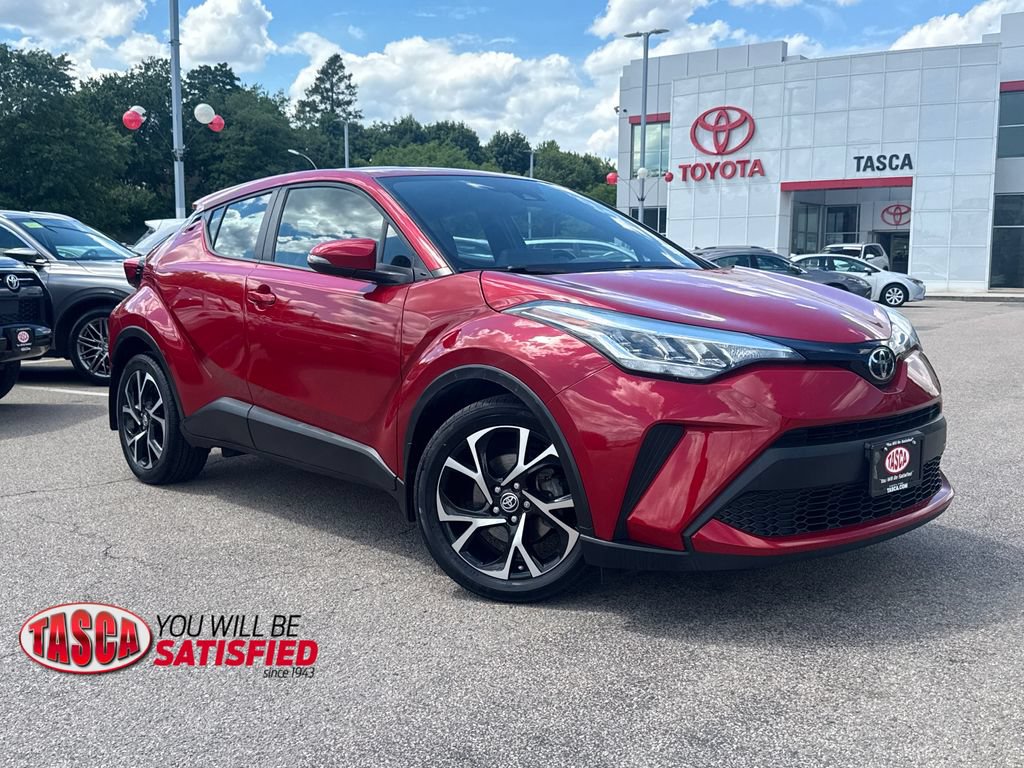 Used 2021 Toyota C-HR XLE FWD image 1