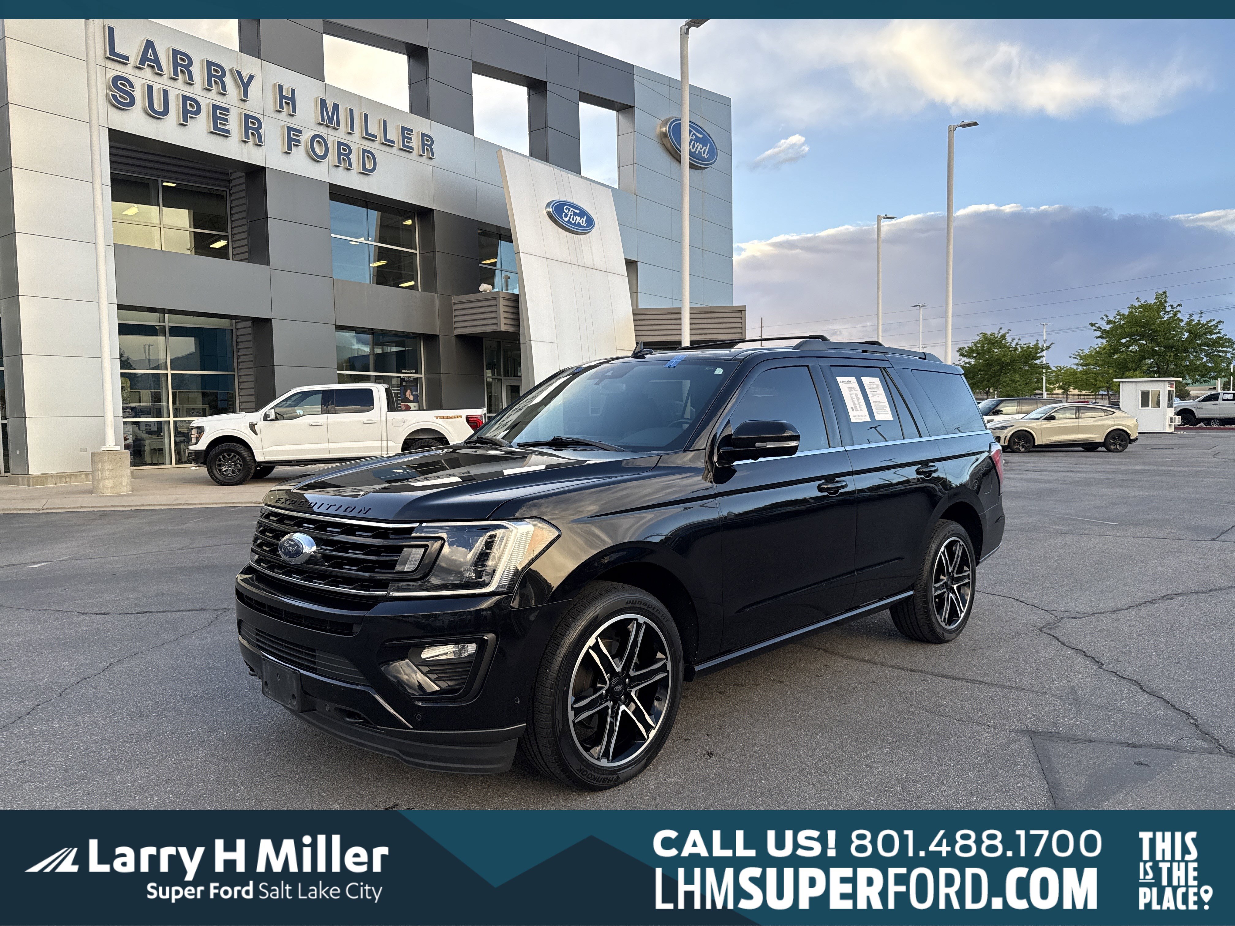 Certified 2020 Ford Expedition Limited w/ Equipment Group 303A AWD/4WD image 1