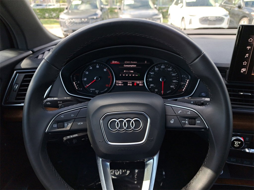 Used 2023 Audi Q5 2.0T Premium w/ Convenience Package image 8