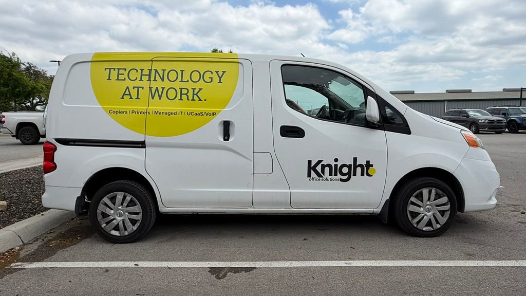 Used 2017 Nissan NV200 SV image 4