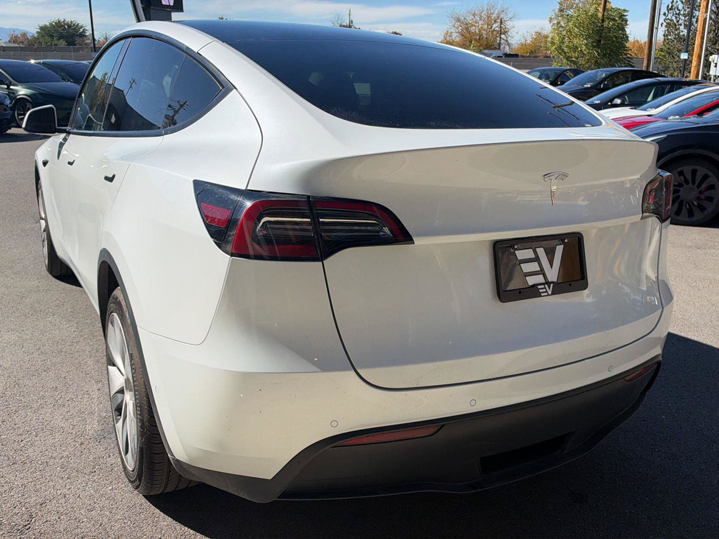 Used 2021 Tesla Model Y Long Range AWD/4WD image 6