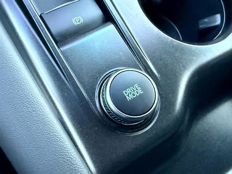 Used 2025 Ford Explorer Active image 42