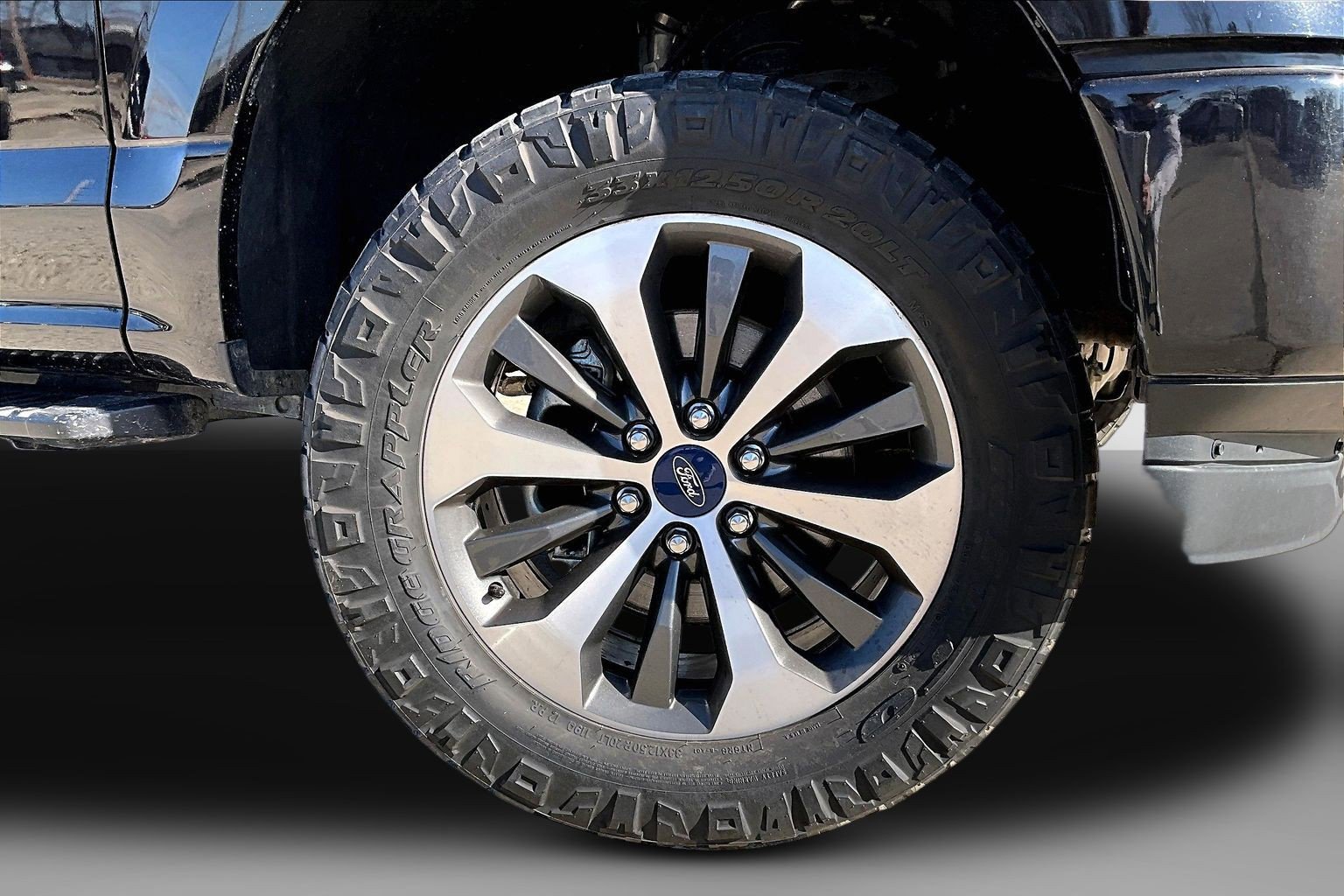 Used 2020 Ford F150 XL w/ Equipment Group 101A Mid AWD/4WD image 9