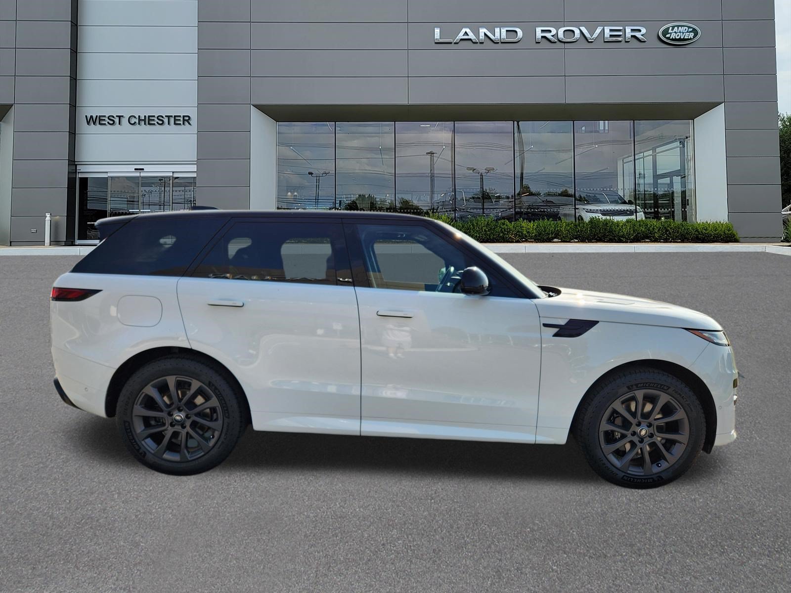 Certified 2024 Land Rover Range Rover Sport Dynamic SE AWD/4WD image 6