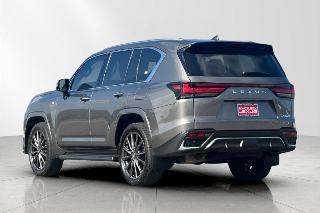 Used 2023 Lexus LX 600 F Sport AWD/4WD image 4