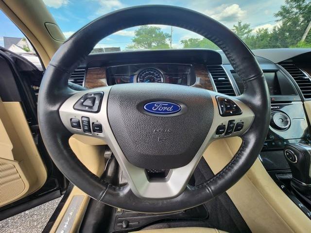 Used 2013 Ford Taurus Limited FWD image 11
