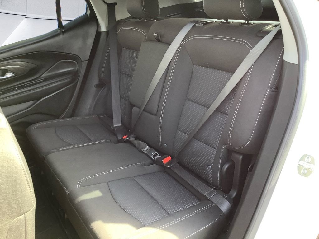 Used 2024 GMC Terrain SLE w/ Driver Convenience Package FWD image 18