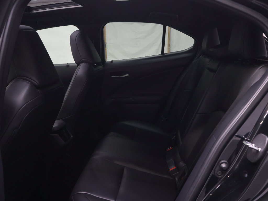 Used 2020 Lexus UX 200 w/ Premium Package FWD image 14