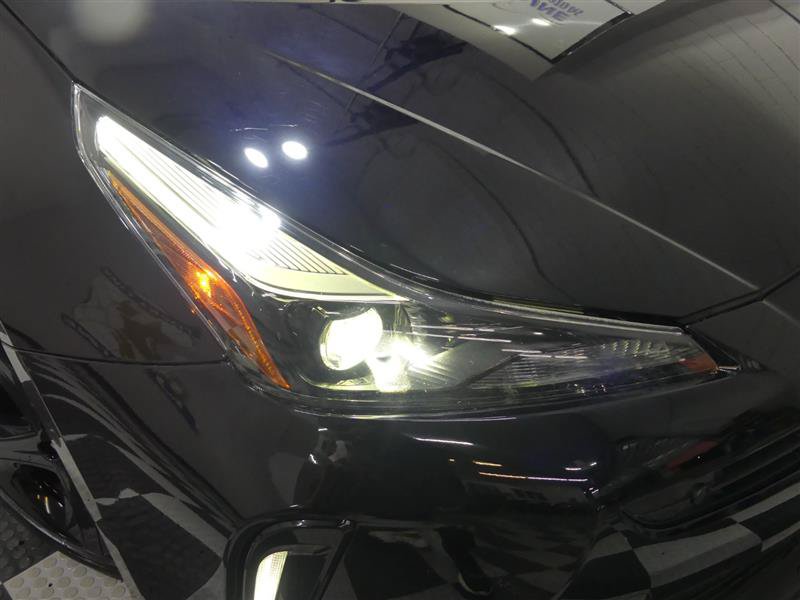 Used 2022 Toyota Prius FWD image 12