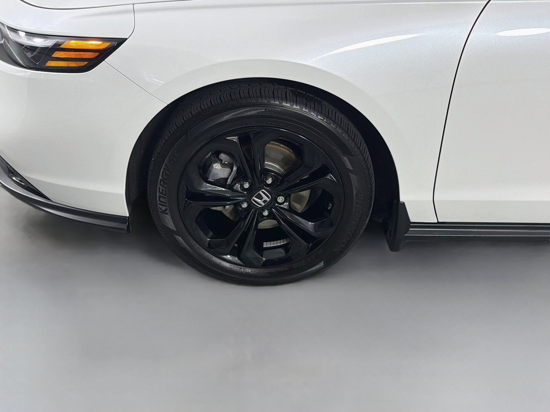 Used 2025 Honda Accord SE image 39