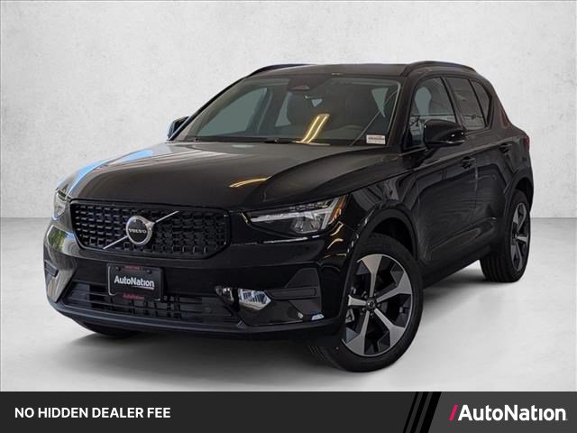New 2026 Volvo XC40 B5 Core w/ Climate Package AWD/4WD image 1