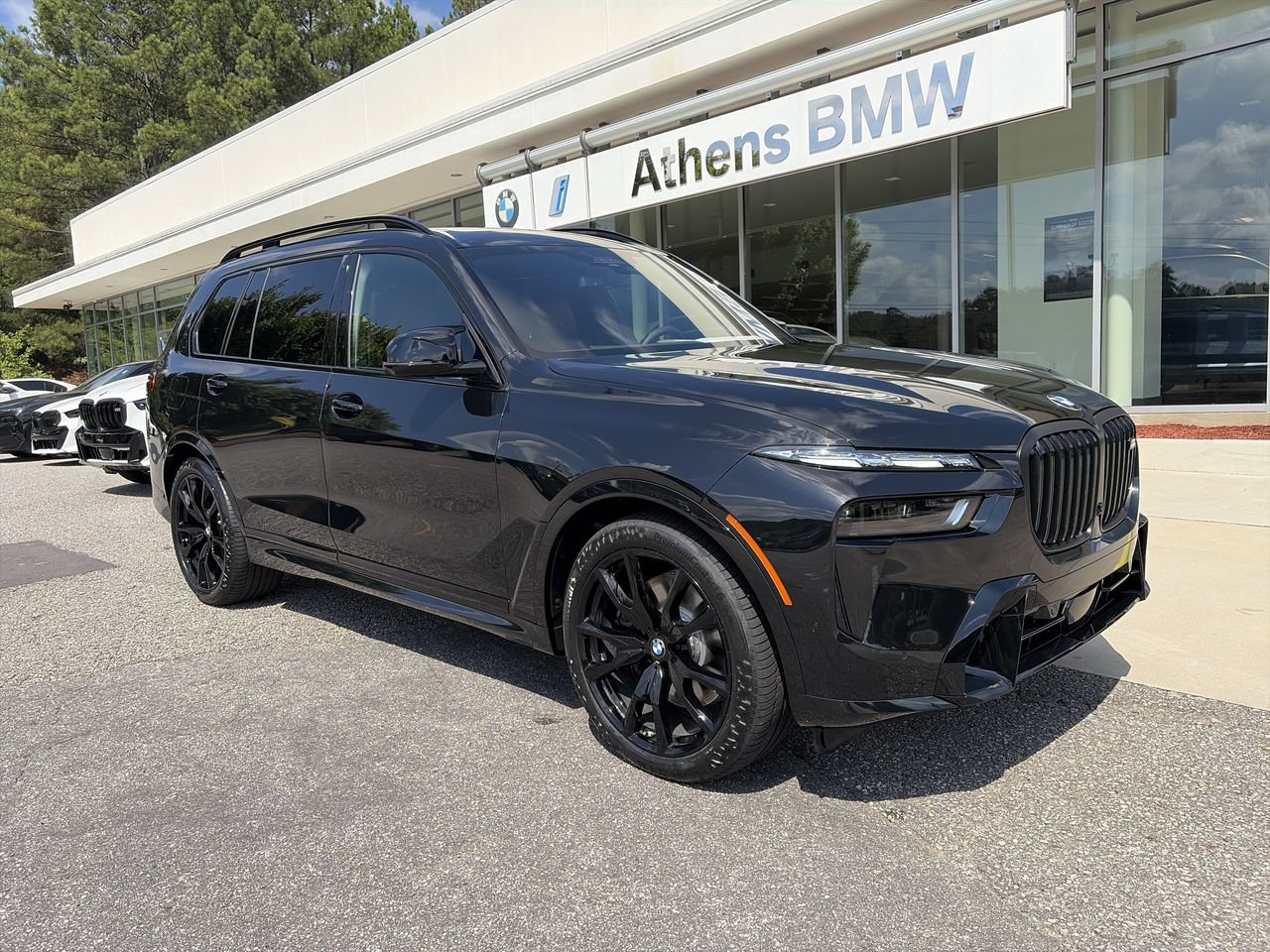New 2027 BMW X7 M60i AWD/4WD image 2
