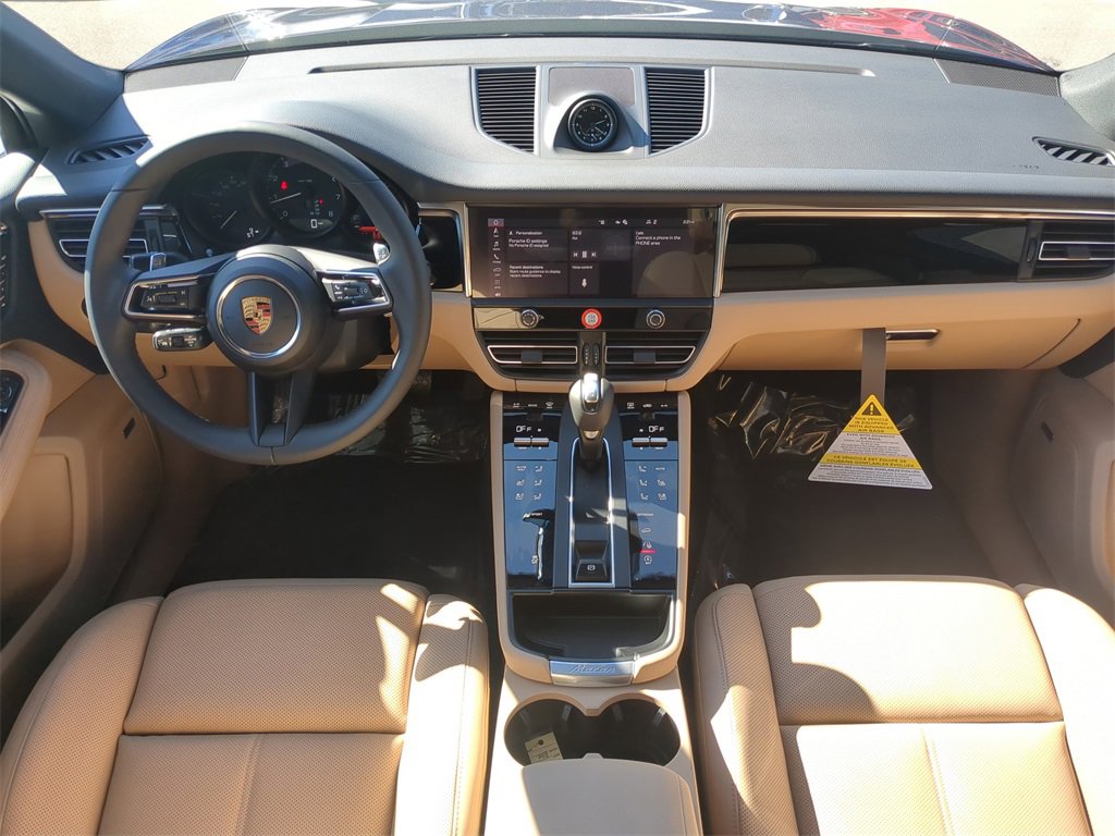 New 2026 Porsche Macan Base image 22