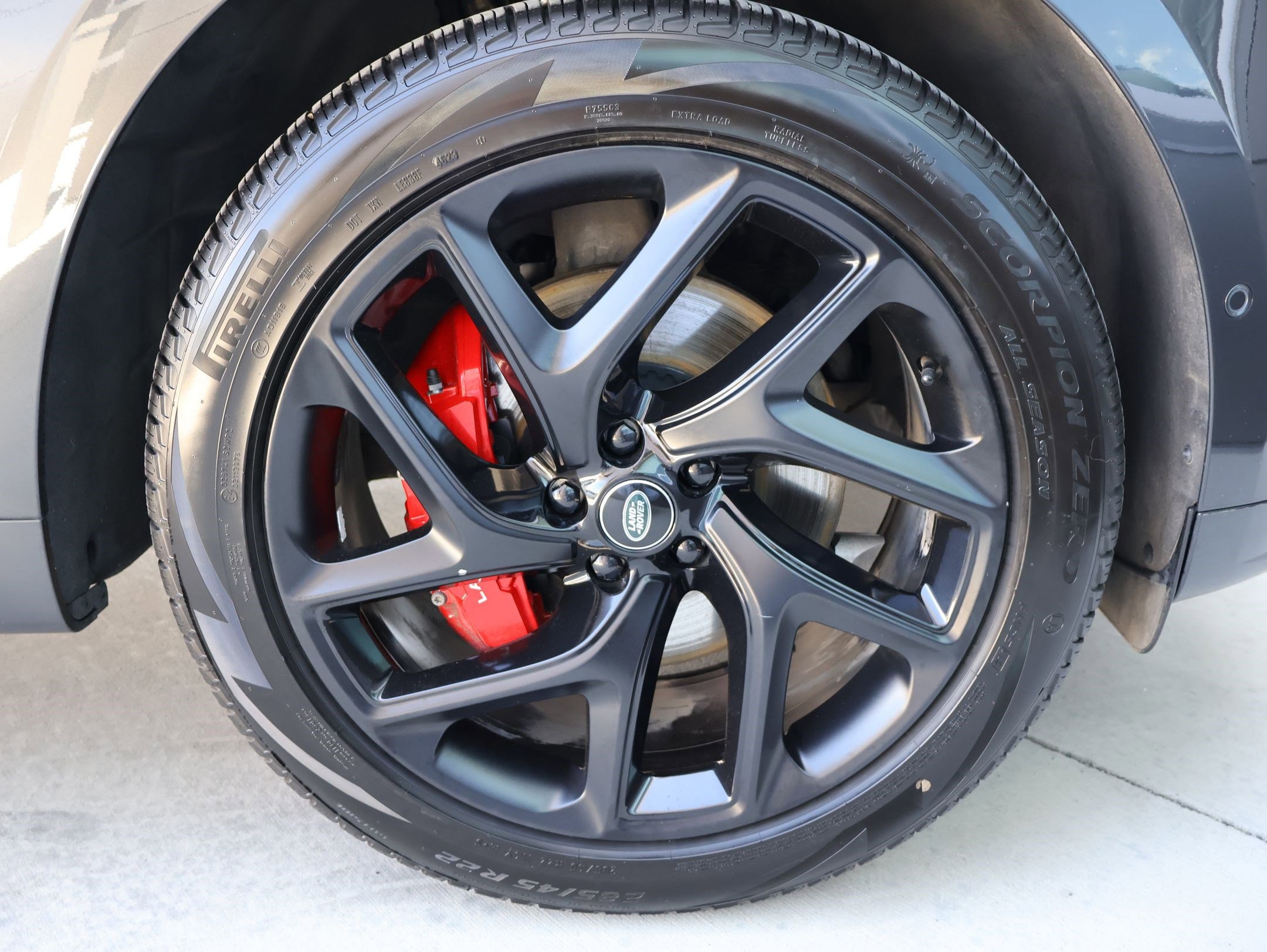 Certified 2024 Land Rover Range Rover Sport Dynamic SE image 32