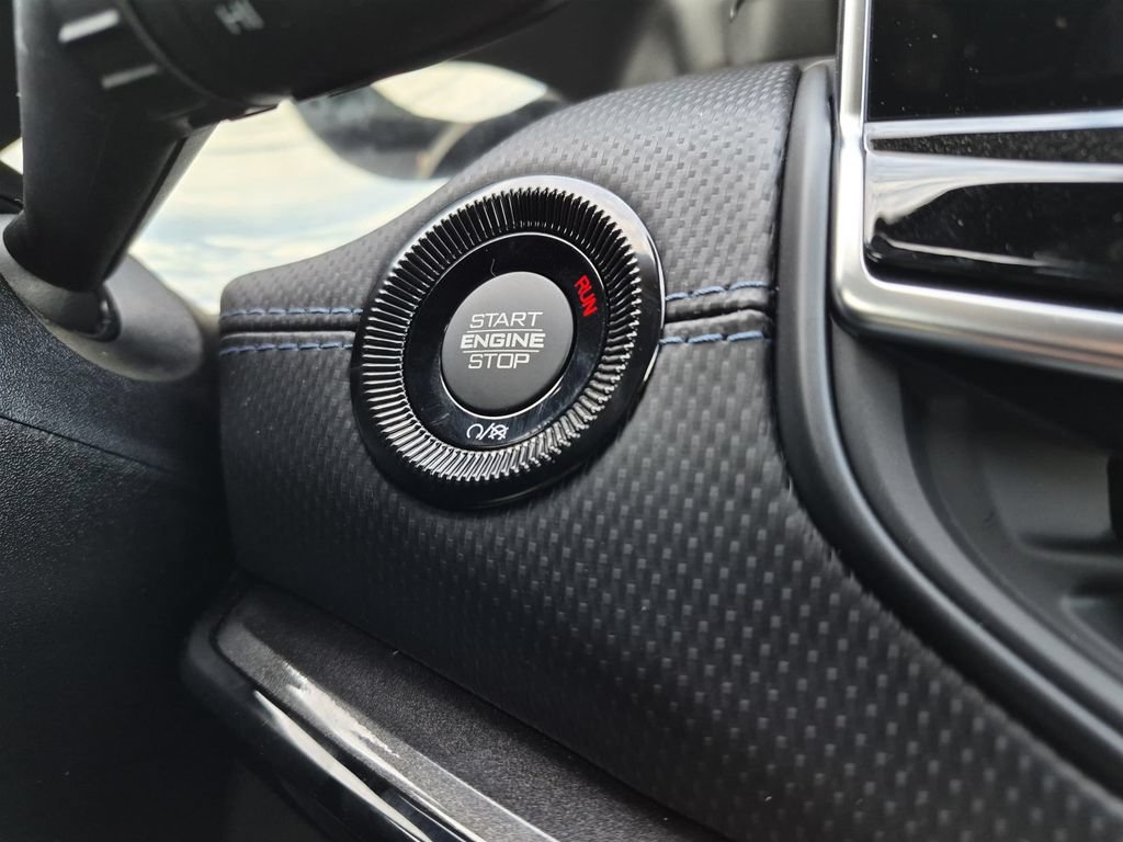New 2026 Jeep Compass Latitude AWD/4WD image 18
