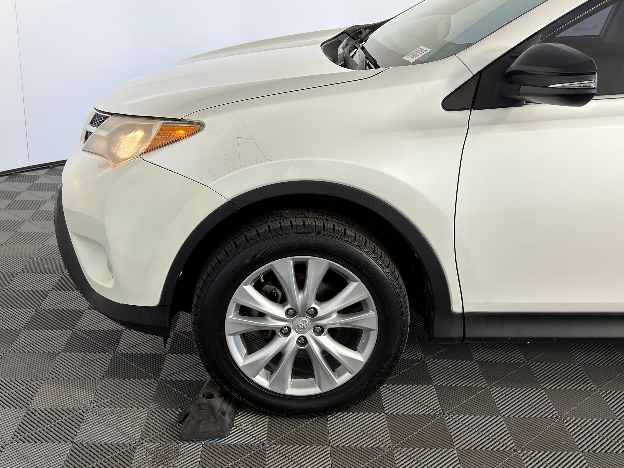 Used 2014 Toyota RAV4 Limited image 9