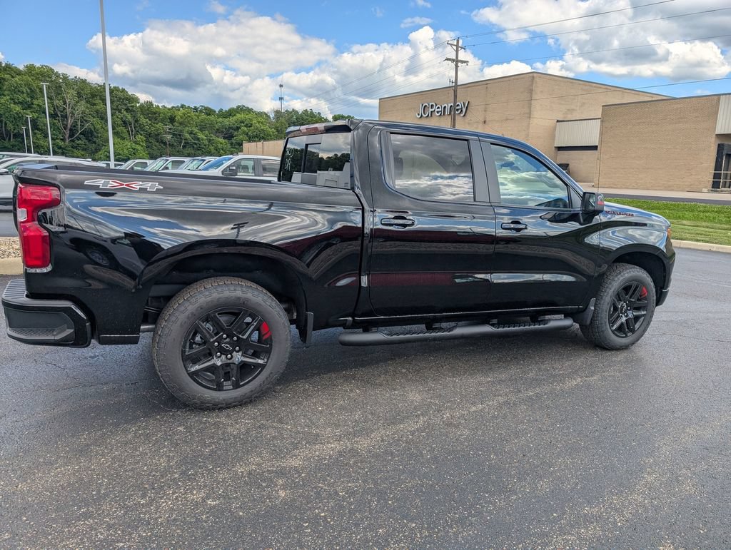 New 2026 Chevrolet Silverado 1500 RST w/ Redline Edition AWD/4WD image 8
