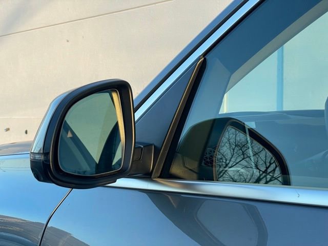 Used 2026 BMW X7 xDrive40i w/ Premium Package image 29