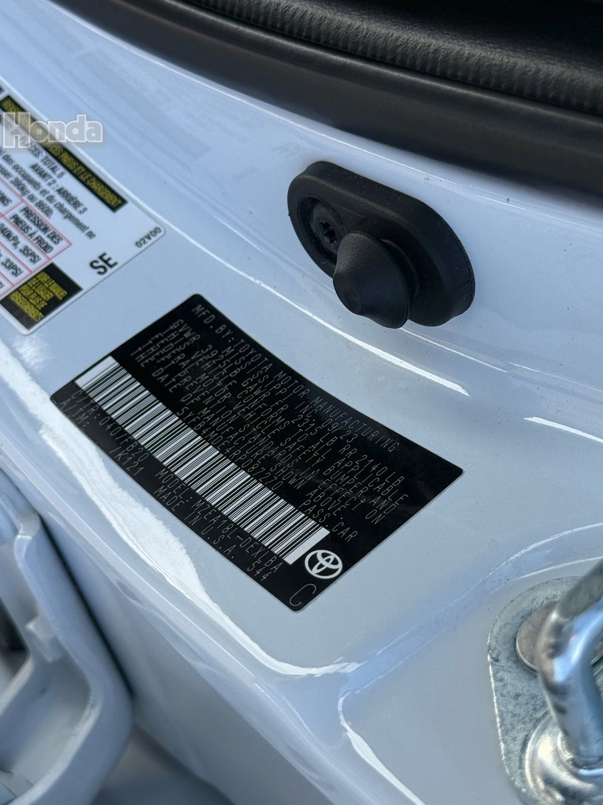 Used 2024 Toyota Corolla LE FWD image 33