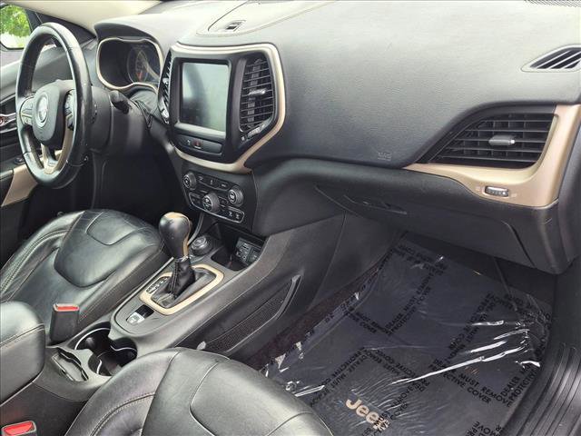 Used 2018 Jeep Cherokee Limited w/ High Altitude Package AWD/4WD image 20