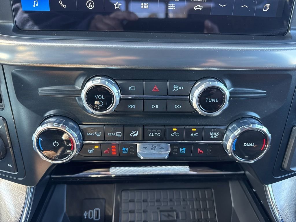 Used 2025 Ford F150 King Ranch w/ FX4 Off-Road Package image 21