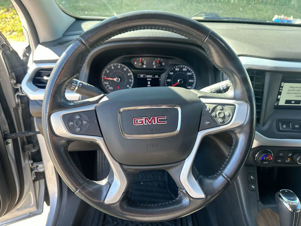 Used 2019 GMC Acadia SLE image 15