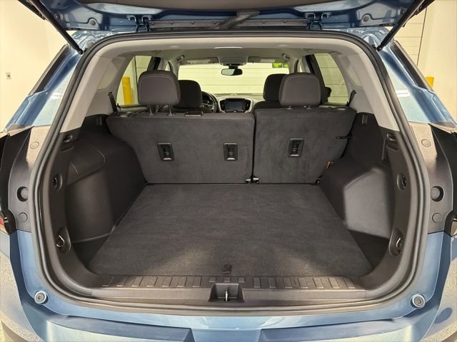 Used 2024 GMC Terrain SLE AWD/4WD image 28