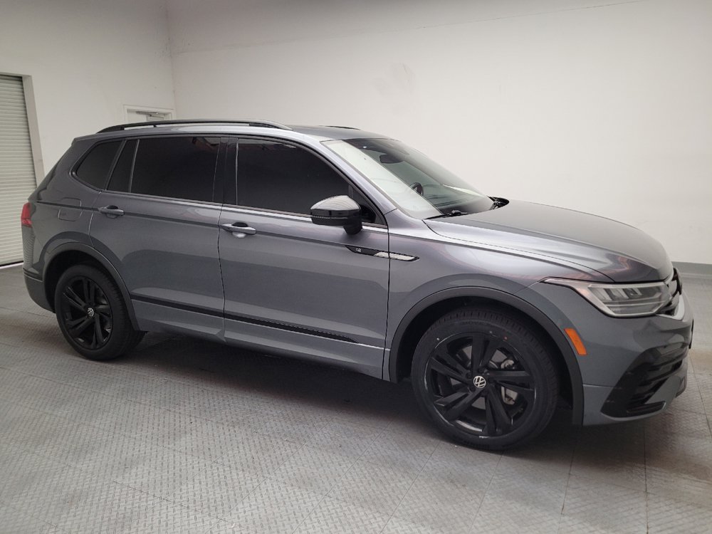 Used 2023 Volkswagen Tiguan SE R-Line FWD image 11