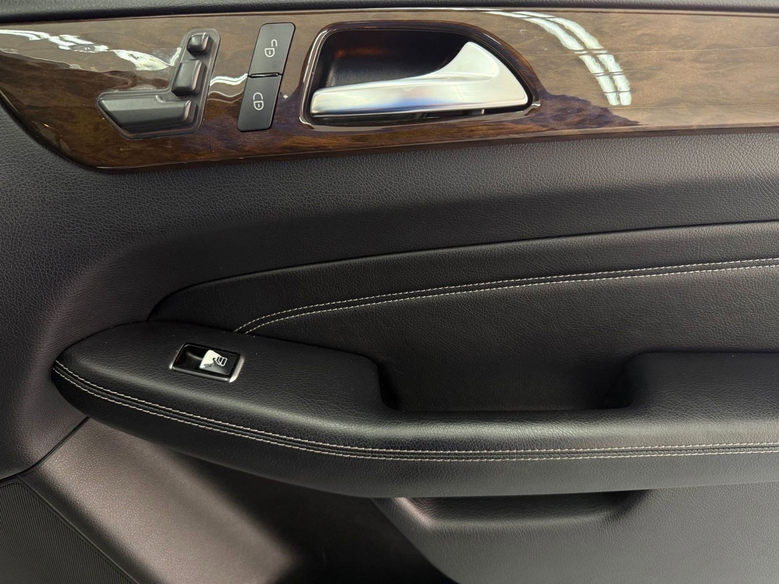 Used 2015 Mercedes-Benz ML 250 BlueTEC 4MATIC image 23