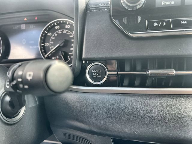 Used 2024 Mitsubishi Outlander SE image 16